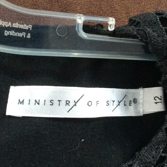 Ministry of style black lace shorts jumper. - Picture 3 of 5